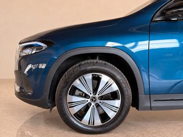 صورة 9 لـ 2023 Mercedes-BENZ EQA