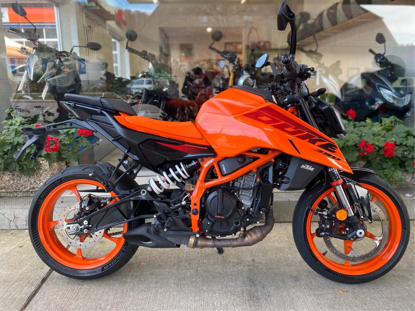 KTM 390 Duke