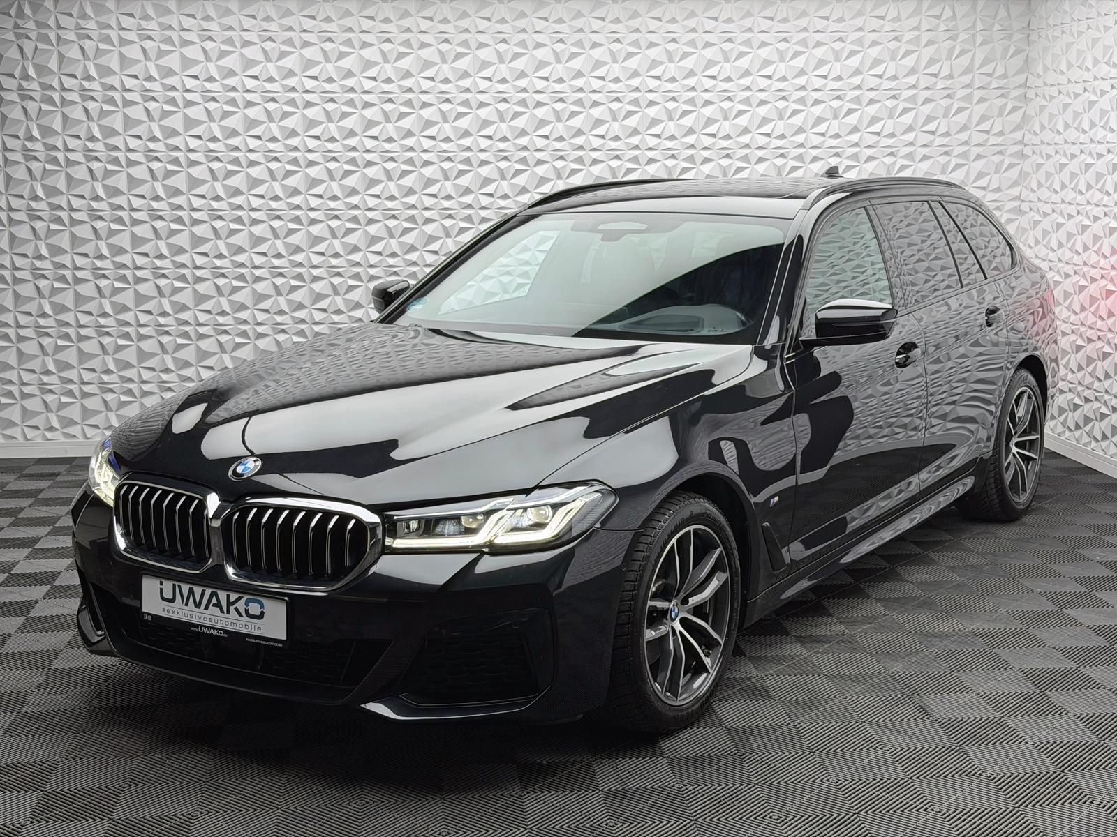 Fahrzeugabbildung BMW 520d M-PAKET/LASER/ACC/PANO/HUD/HIFI/RCAM/KEYLES