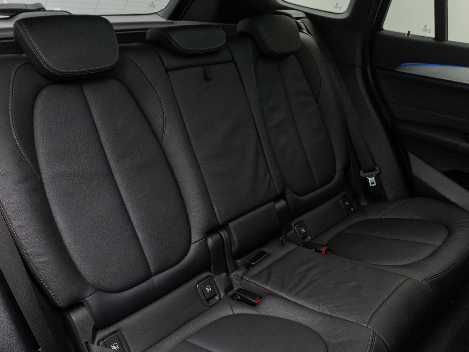 Fahrzeugabbildung BMW X1 xD20d M Sport ACC HUD DAB Panorama HiFi Leder