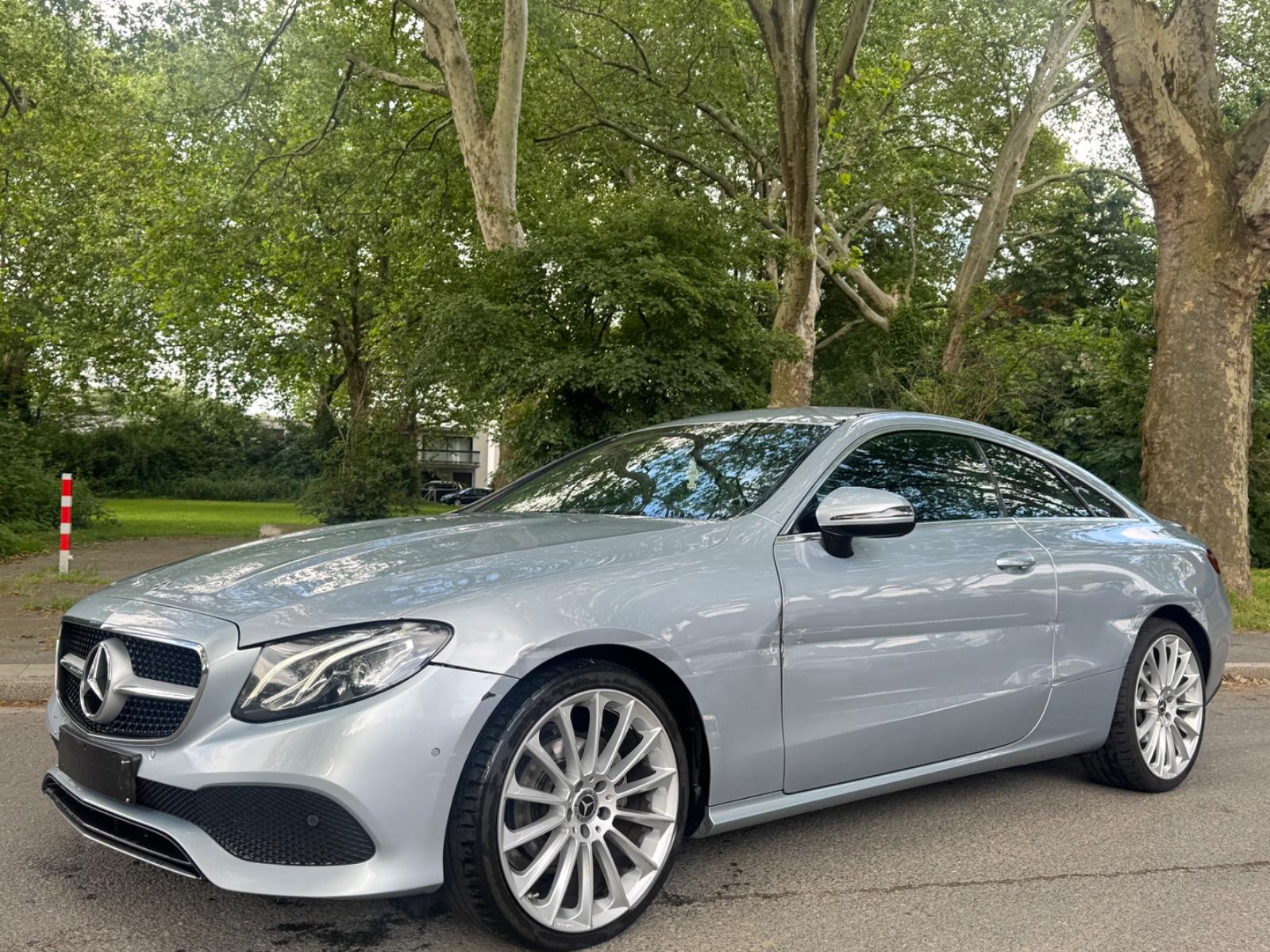 Mercedes-Benz E 200*COUPE*KAMERA*SHZ*NAVI*BT***