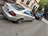 Mercedes-Benz CLK 270 CDI - Mercedes-Benz 270: Cdi