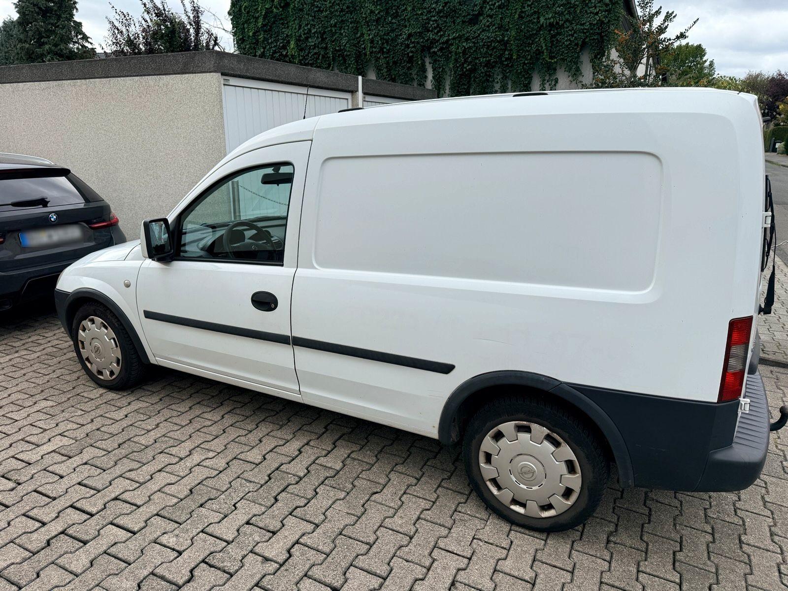 Opel Combo 2007 — interior