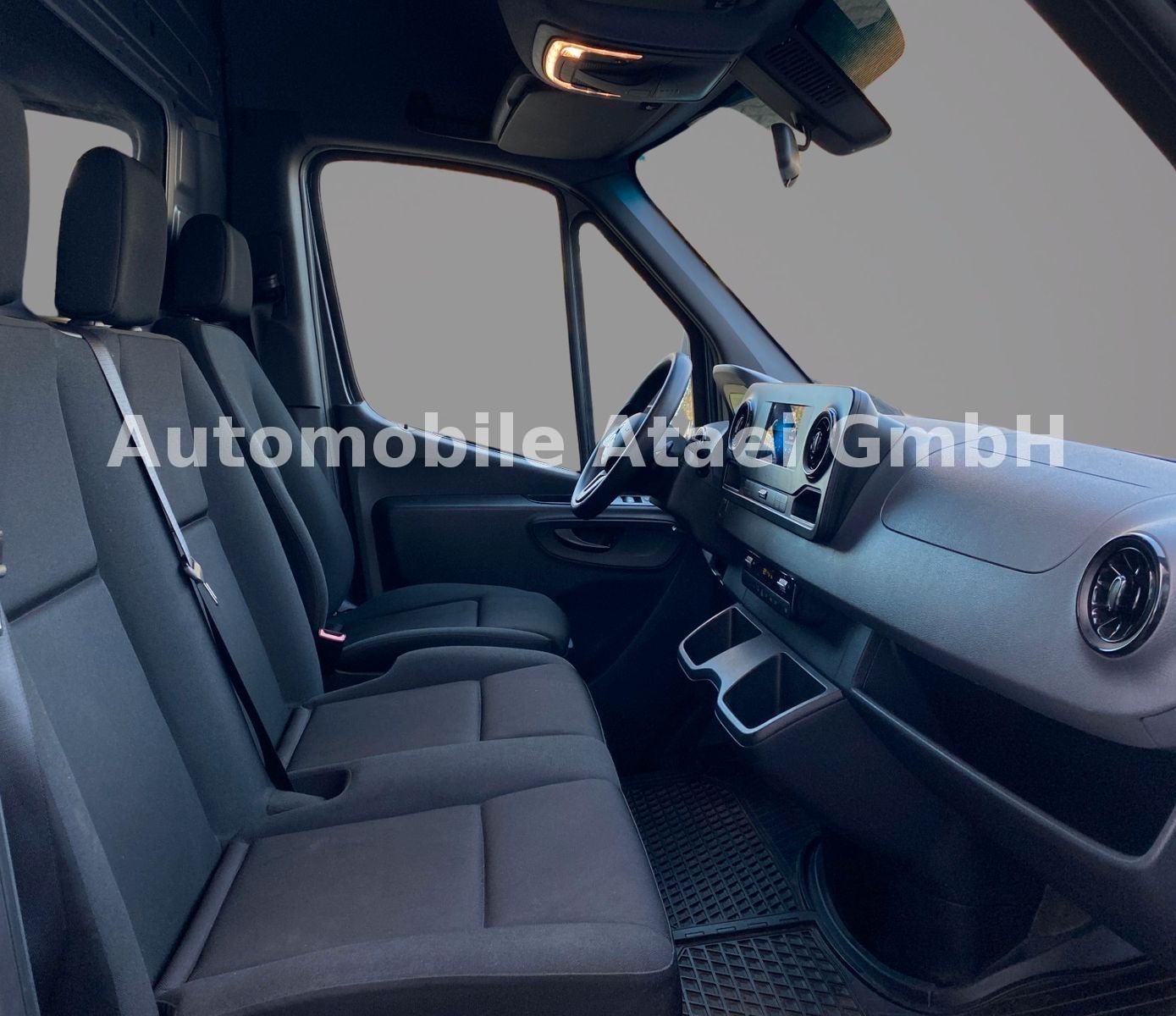 Fahrzeugabbildung Mercedes-Benz Sprinter 311 CDI *Mixto* 6 SITZE+ AHK  (6602)