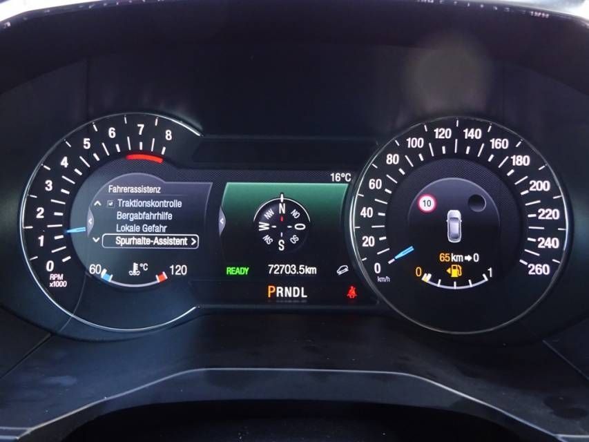 Fahrzeugabbildung Ford S-MAX 2.5 Duratek (FHEV) Hybrid Titanium AHK