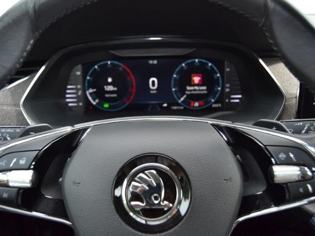 Octavia 2.0 TDI 4x4 DSG Scout AHK/18-ZOLL/MATRIX