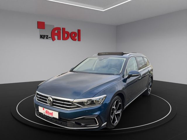 Volkswagen Passat Variant GTE*LEDER*PANO*AHK*RKAM*ACC*DCC*