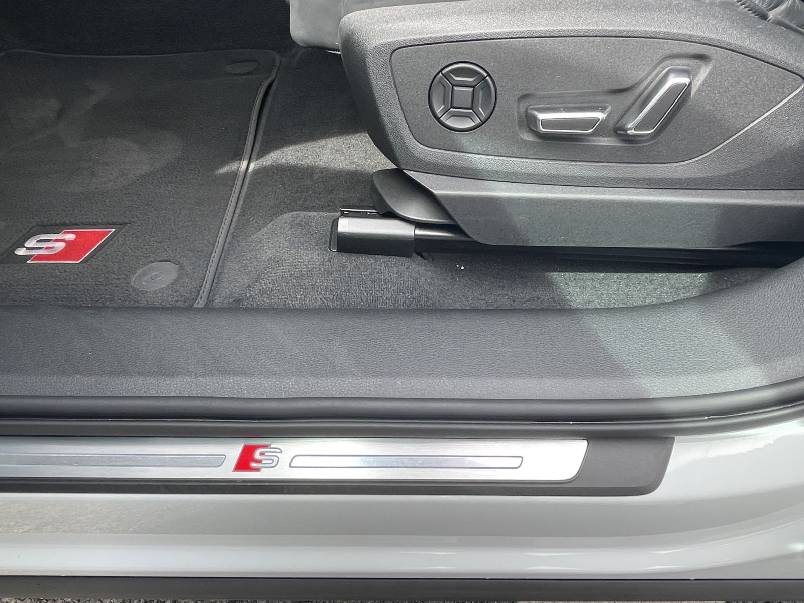 Audi SQ8 e-tron - Bild 22