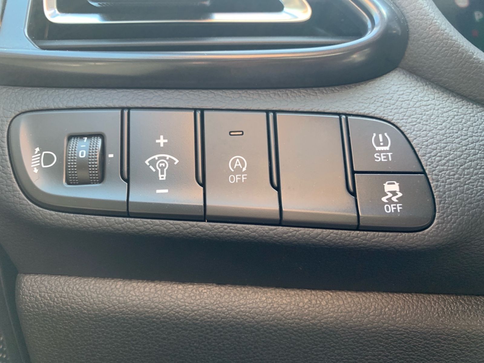 Fahrzeugabbildung Hyundai i30 1.5 T-GDI DCT N-Line Pano