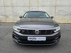 VW Passat Variant R-Line 2.0TDI 150PS DSG Pano DAB VW Passat Variant R-Line 2.0TDI 150PS DSG Pano DAB