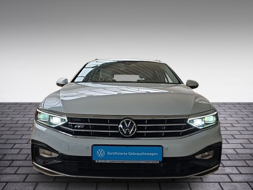 Volkswagen Passat Variant R-Line 4Motion 2.0 TSI 272PS Eleg foto 2