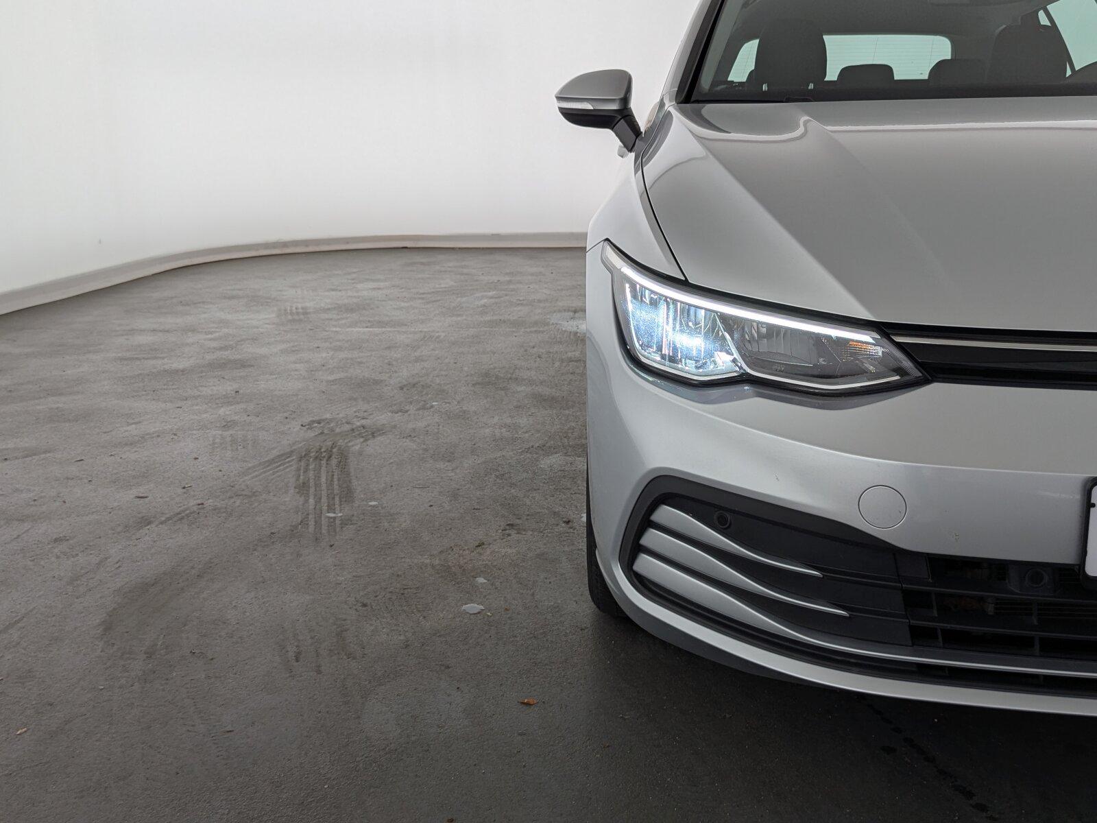 Volkswagen Golf VIII 1.0 TSI Life OPF LED+NAVI+SHZ+RFK+SPUR, миниатюра 3