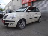 Lancia Ypsilon 1.2 16V Oro - Lancia Ypsilon mit Benzin-Antrieb: Kleinwagen