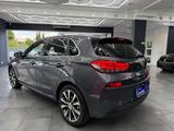 Hyundai i30 1,4 TGDI Intro *Kamera*Tempomat*Lane*PDC*LED - Hyundai i30: Standheizung