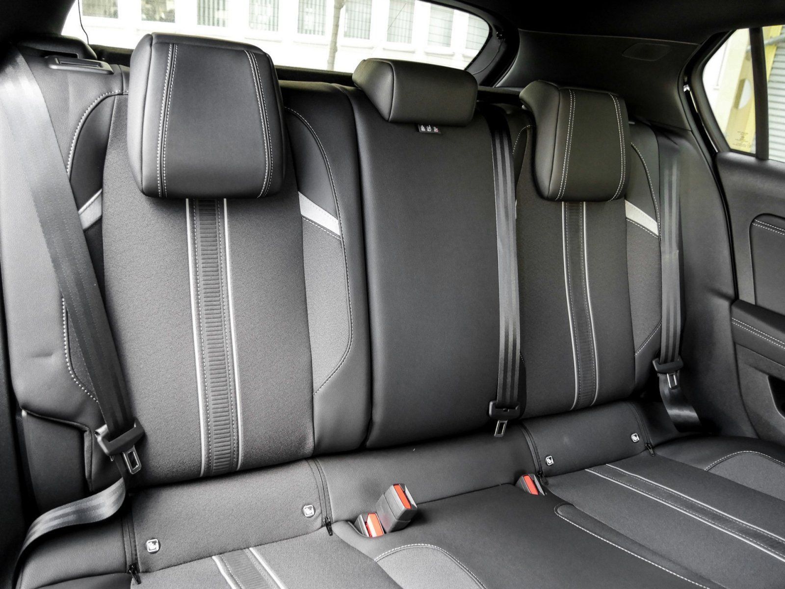 Opel Astra - Bild 4