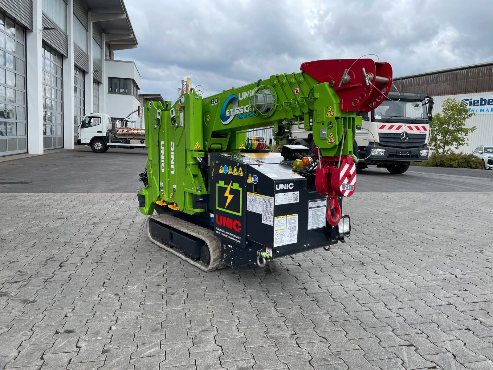 Fahrzeugabbildung Andere UNIC URW295CBE/ Raupenkran / 8,8m / 2,9t