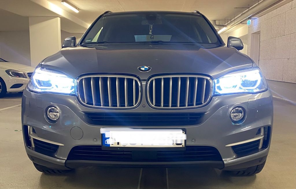 Image of BMW X5