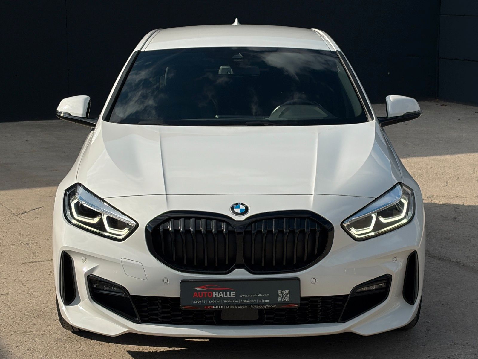 Fahrzeugabbildung BMW 118i M Sport SHZ HiFi Adap. LED PDC TEMP CarPlay