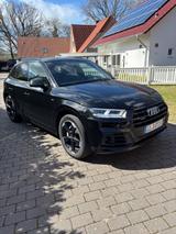 Audi Q5 50 TFSI e S tronic quattro sport sport - Audi Q5 mit Hybrid-Antrieb: Sport