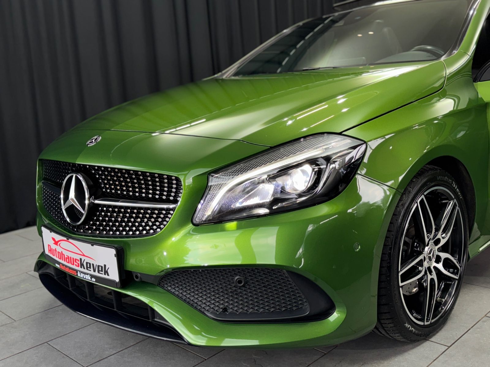 Fahrzeugabbildung Mercedes-Benz A 220 4Matic|7G-AUTOMATIK|PANO|NIGHT-PAKET|AMG|