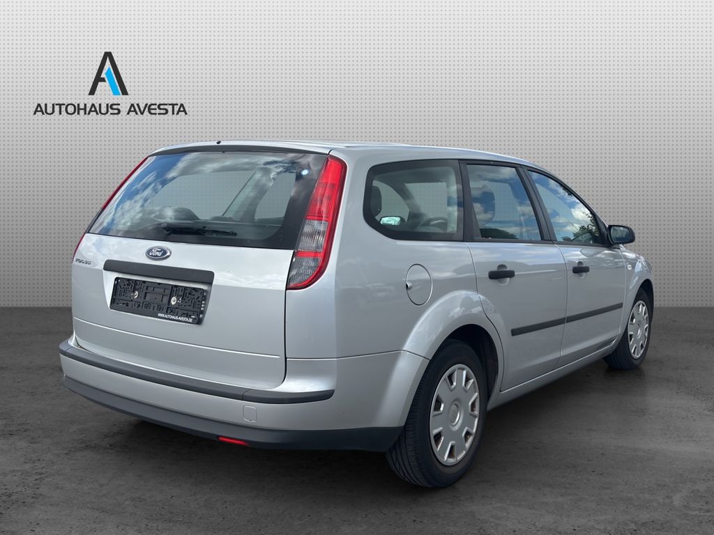 Ford FOCUS TURNIER 1.6 TREND/ AUTOM. / 63.000KM/ 1.HA Ford FOCUS TURNIER 1.6 TREND/ AUTOM. / 63.000KM/ 1.HA