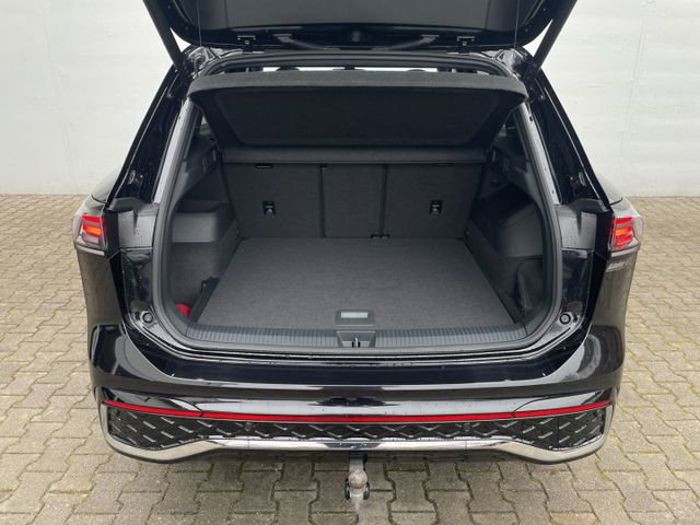 Tiguan 1.5 eTSI DSG R-Line Pano/360°CAM/AHK/H&K 