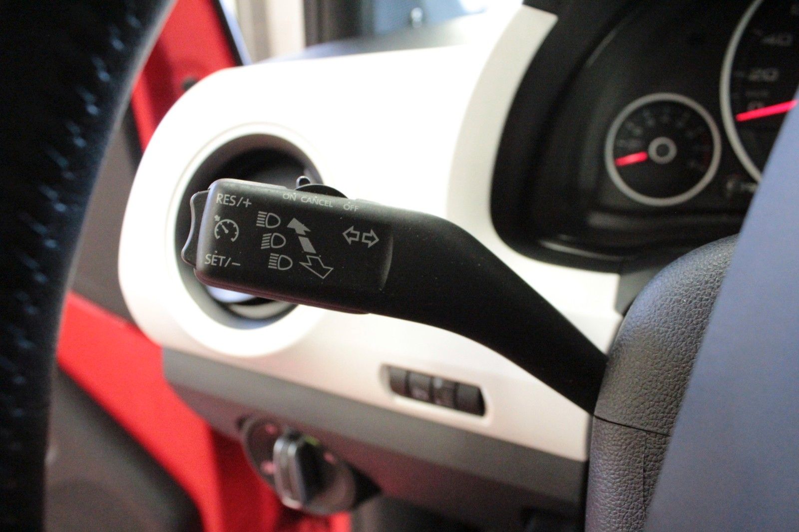 Fahrzeugabbildung SEAT Mii 1.0 Chic   5 türig  *Sitzheizung