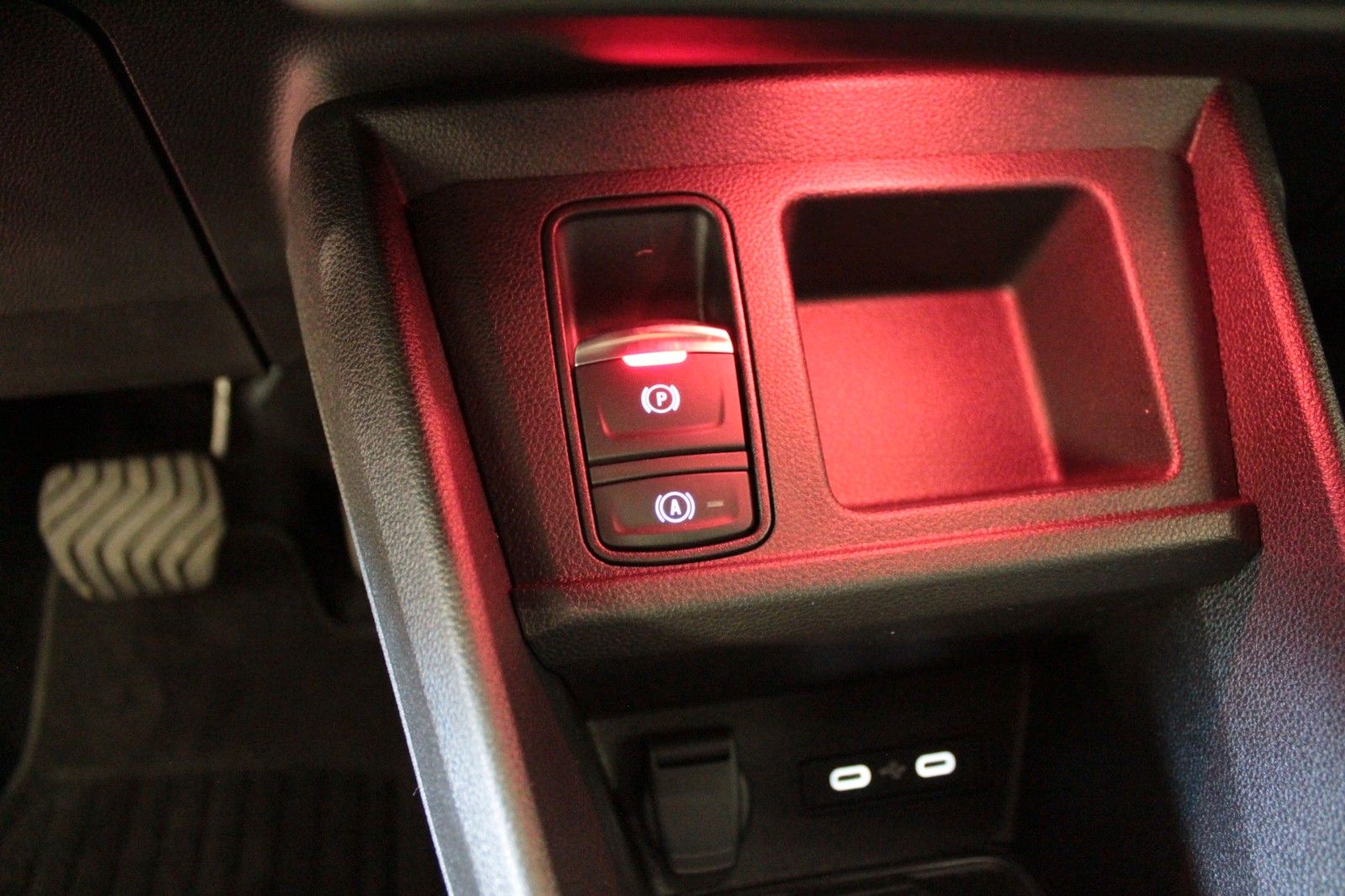 Fahrzeugabbildung Renault R 4 150 Comfort Range Iconic *Vollausstattung*