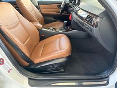 BMW 335i Limousine Automatik | HiFi | Navi | Sitzh |