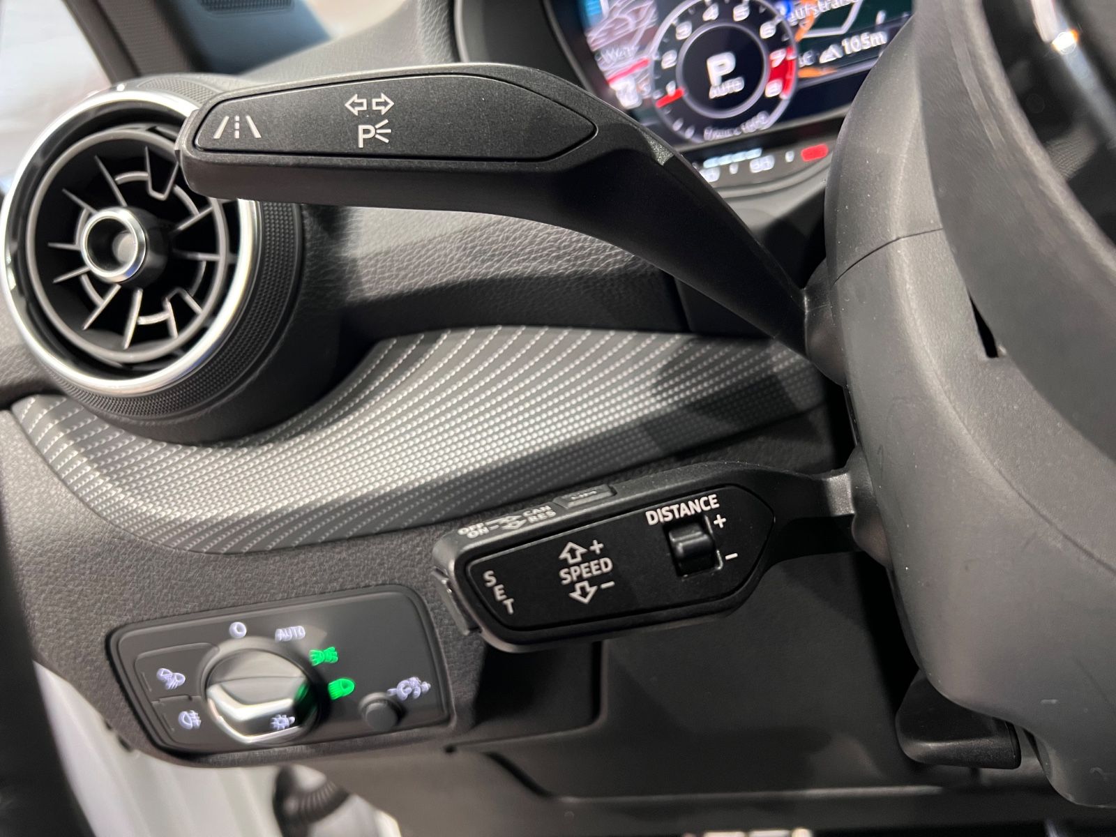 Audi SQ2 TFSI Stronic quattro sport PANO LED NAVI B&O foto 31