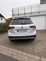 Volkswagen Tiguan Allspace HIGHLINE 2.0 TSI DSG 4MOTION - gebrauchte VW Tiguan Allspace aus dem Jahr 2017