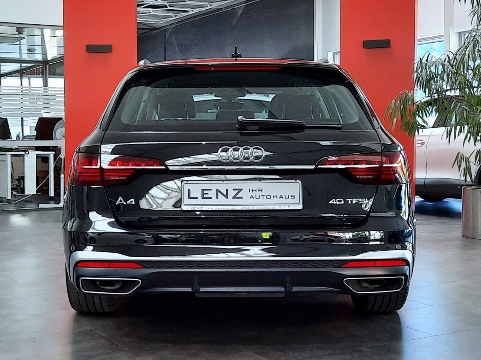 Fahrzeugabbildung Audi A4 Avant 40 TFSI S-line S-tronic *Navi*PDC*LED*