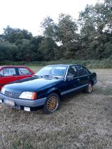 Opel Ich biete hier mein Opel Rekord E an - Opel Rekord: A
