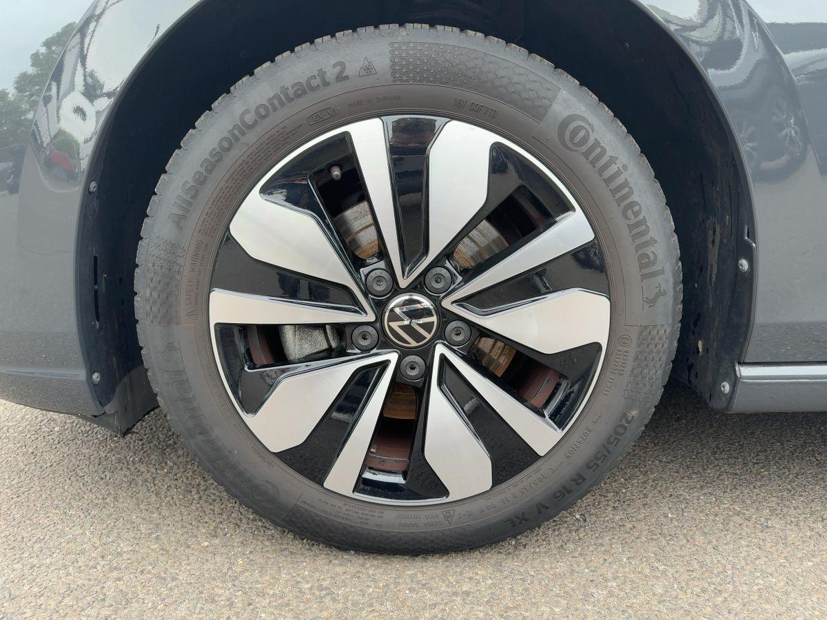 Volkswagen Golf VIII 1.0 TSI "MOVE" Climatronic LED PDC SHZ, миниатюра 12