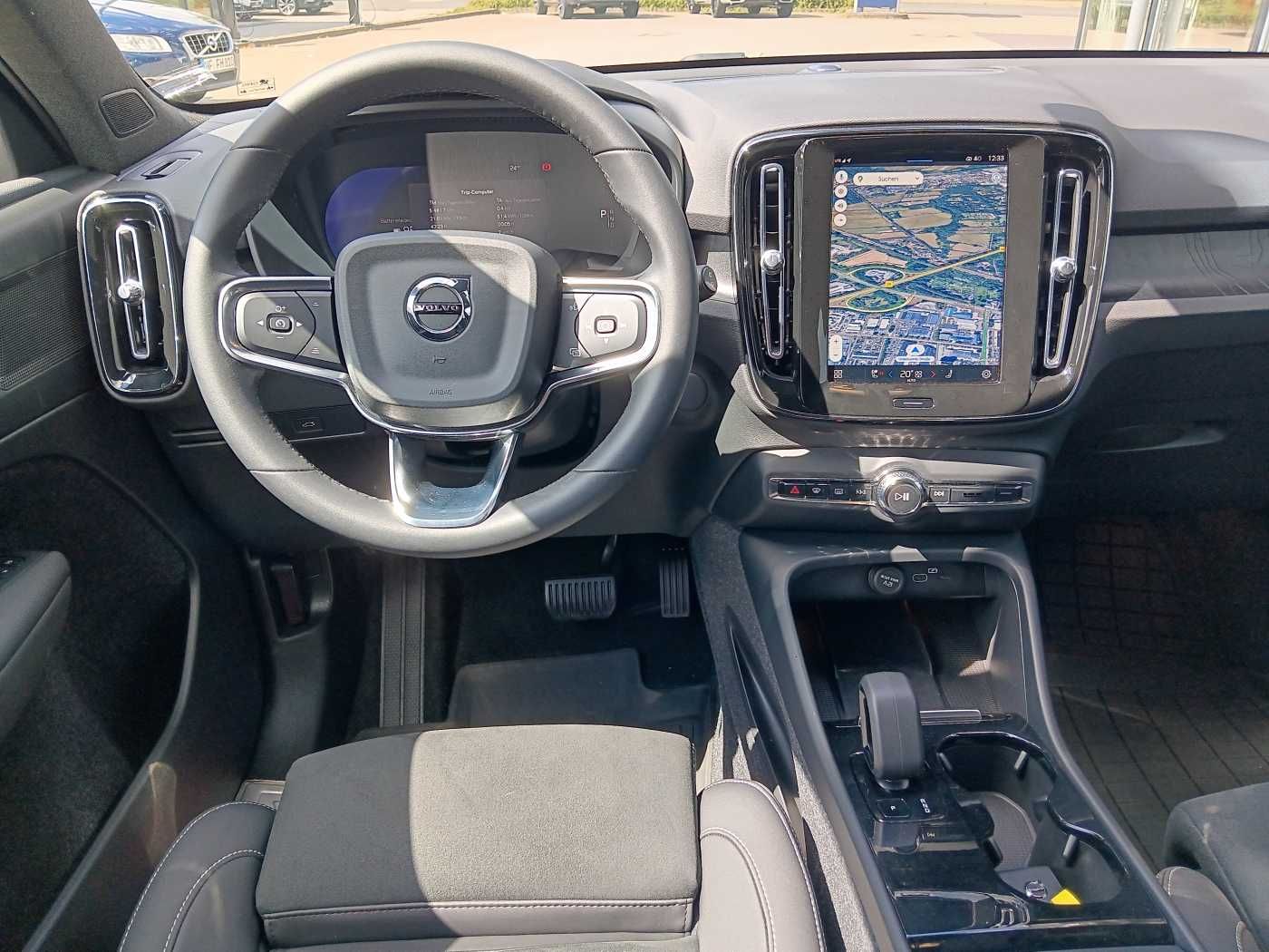 Fahrzeugabbildung Volvo XC40 Single Extended Plus '82kwh Batterie,'