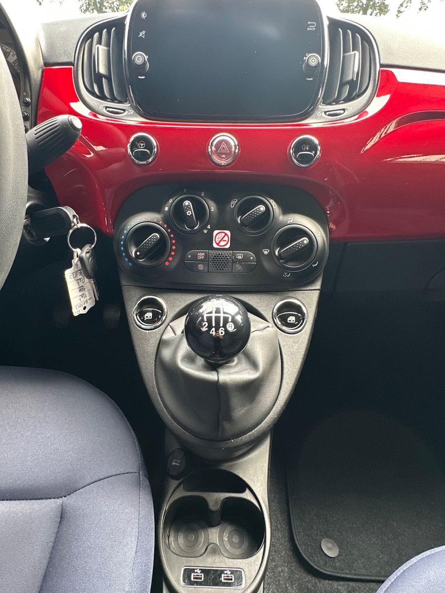 Fahrzeugabbildung Fiat 500C 1.0 GSE Mild-Hybrid Club KOMFORT-PAKET