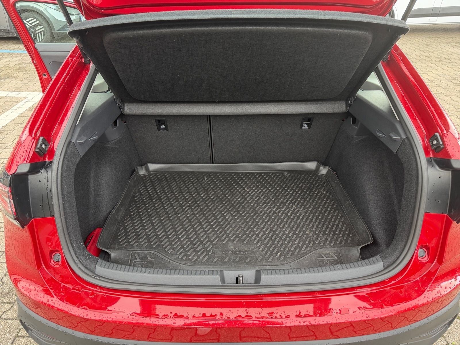 Fahrzeugabbildung Volkswagen Taigo 1.0 TSI Life *GJR*SHZ*CARPLAY*