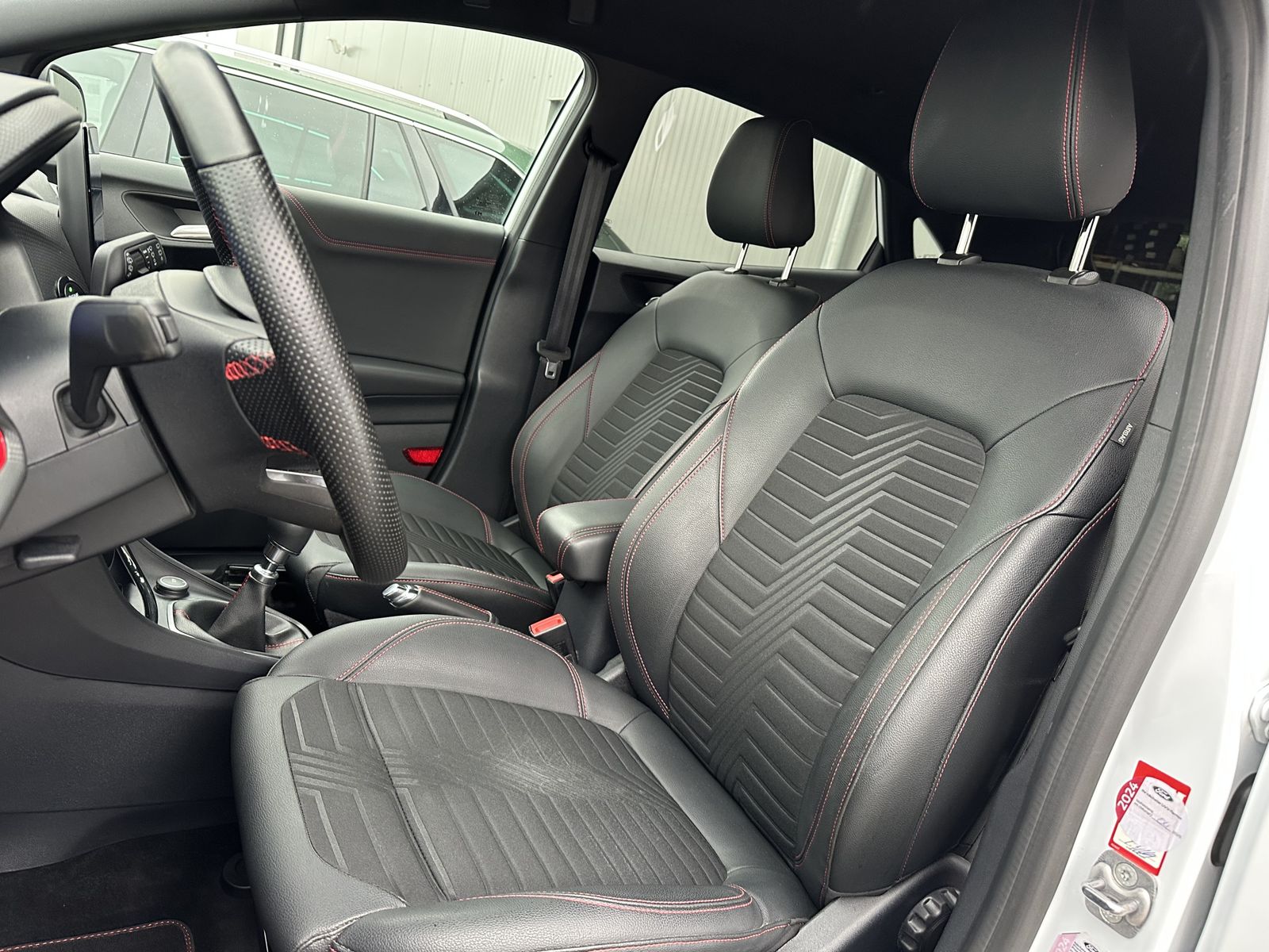 Fahrzeugabbildung Ford Puma 1.5 EB ST-LINE X NAV+LED+AHK+KAM+B&O+VCOCK