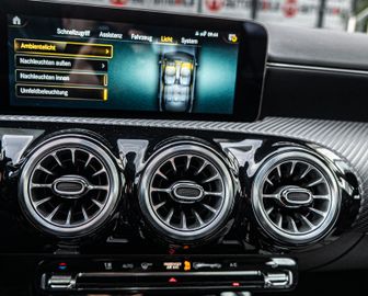 Fahrzeugabbildung Mercedes-Benz A180 7G-DCT KEYLESS|VIRTUALCOCKPIT|SPURH.|AMBIEN