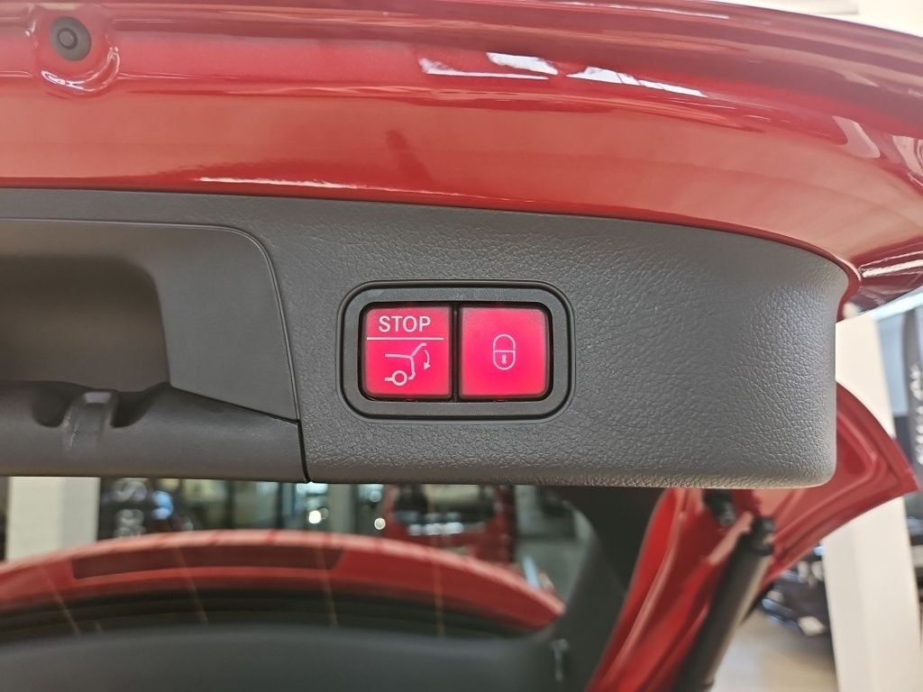 Fahrzeugabbildung Mercedes-Benz GLA 200 ++AMG-LINE+NIGHT+AHK+MULTIBEAM+KEYLESS++
