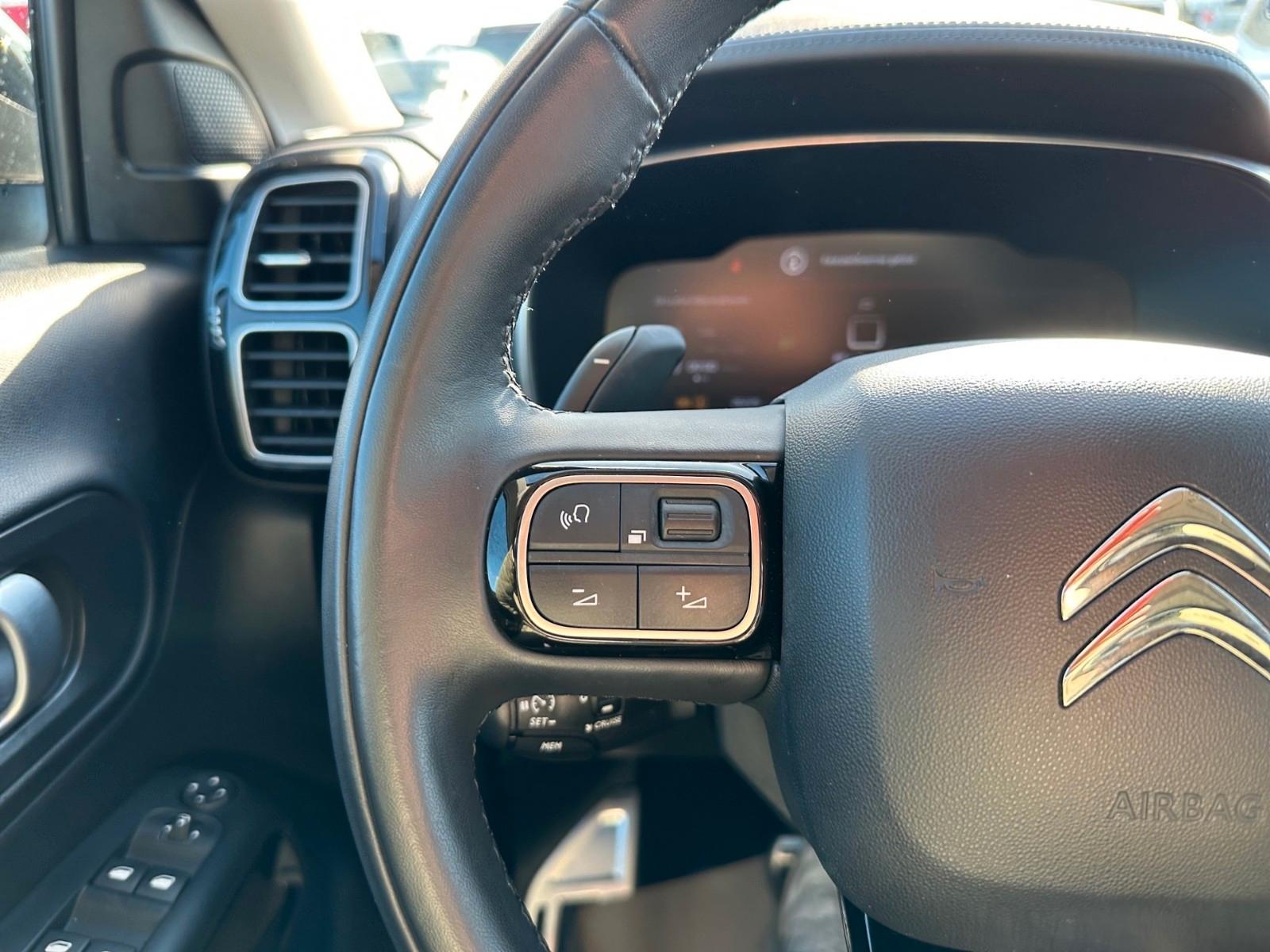 Citroën C5 Aircross Shine Pack mit AHK, Panorama, Sitzhg