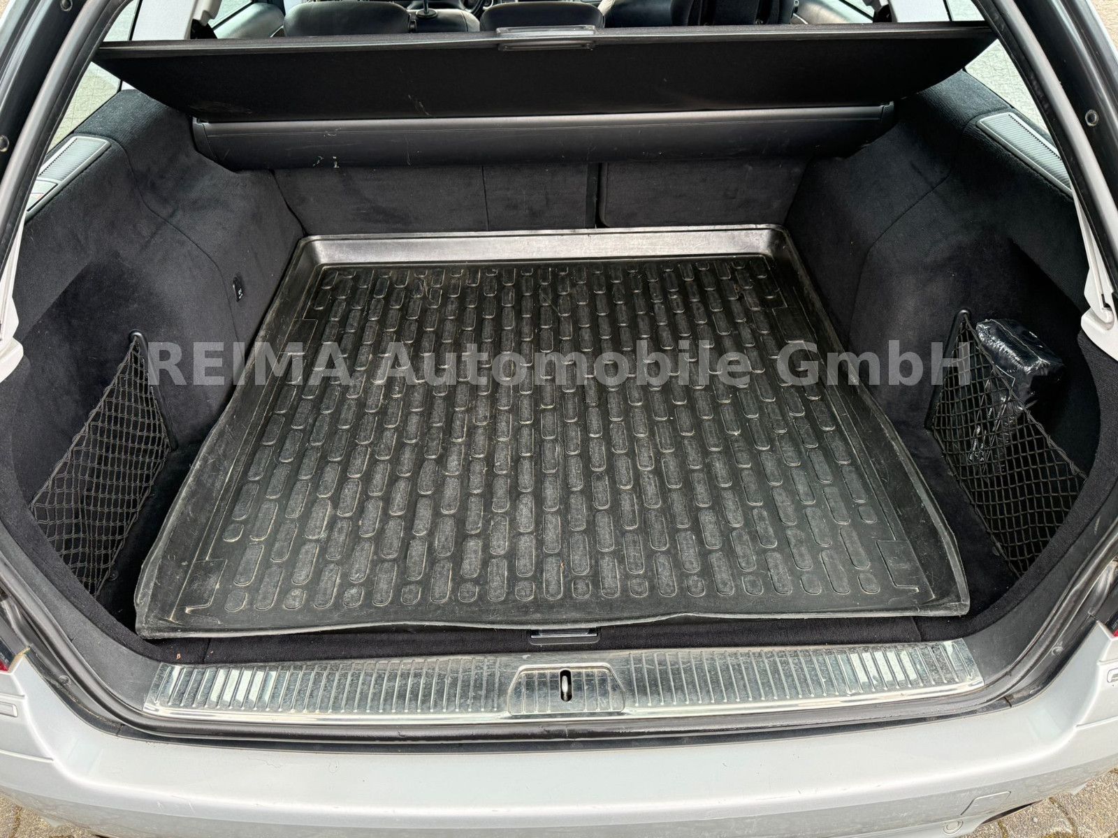 Fahrzeugabbildung Mercedes-Benz E 280  T-Modell Avantgard, ESSD, Leder, Xenon