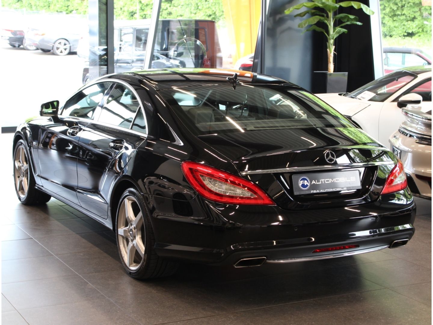 Fahrzeugabbildung Mercedes-Benz CLS 500 AMG Line 2.Hand*H&K*Bi Xenon*Airmatic