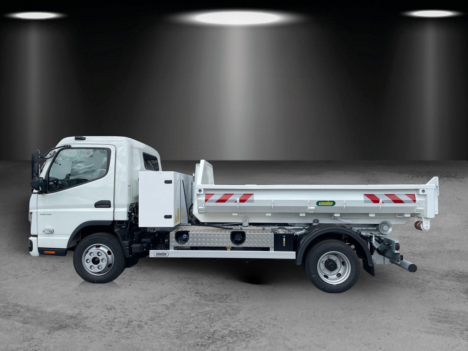 Fahrzeugabbildung FUSO 7C18 AMT 4x2 3400 Unsinn City Hakenlift Klima