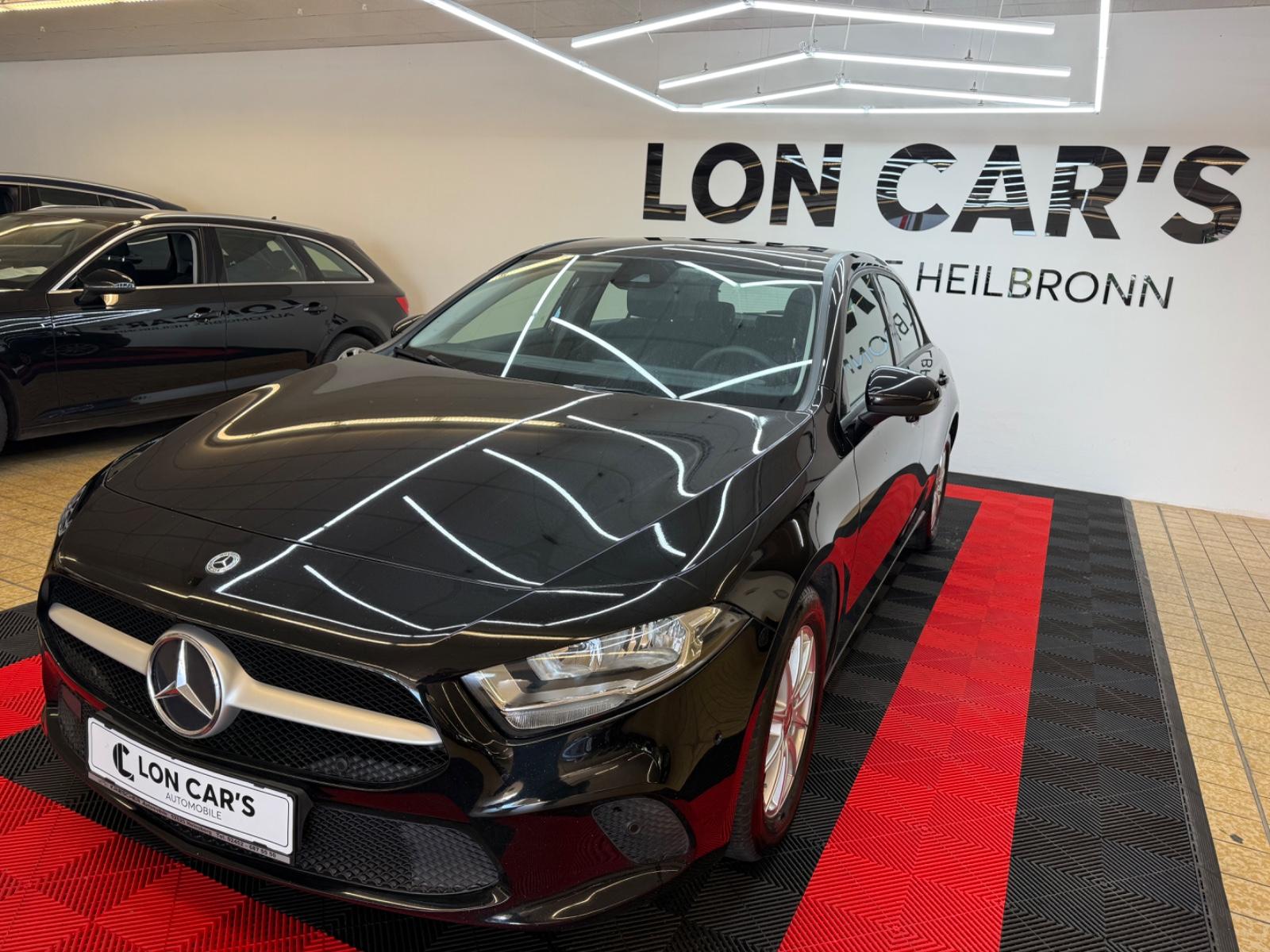 Mercedes-Benz A 200 d/Navi/SHZ/PDC/Erster H./TOP