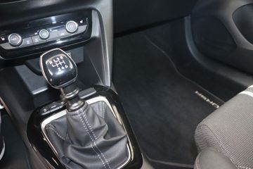 Fotografie 14 des Opel Corsa 1.2 Direct Injection Turbo GS