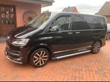 Volkswagen T6 Multivan - schwarze Volkswagen T6 Multivan