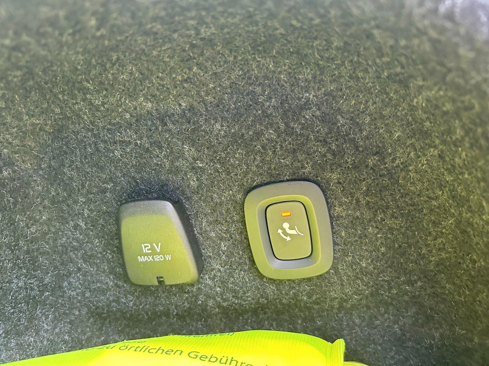 Volvo S60 Lim. Plus Dark Recharge Plug-In Hybrid AWD