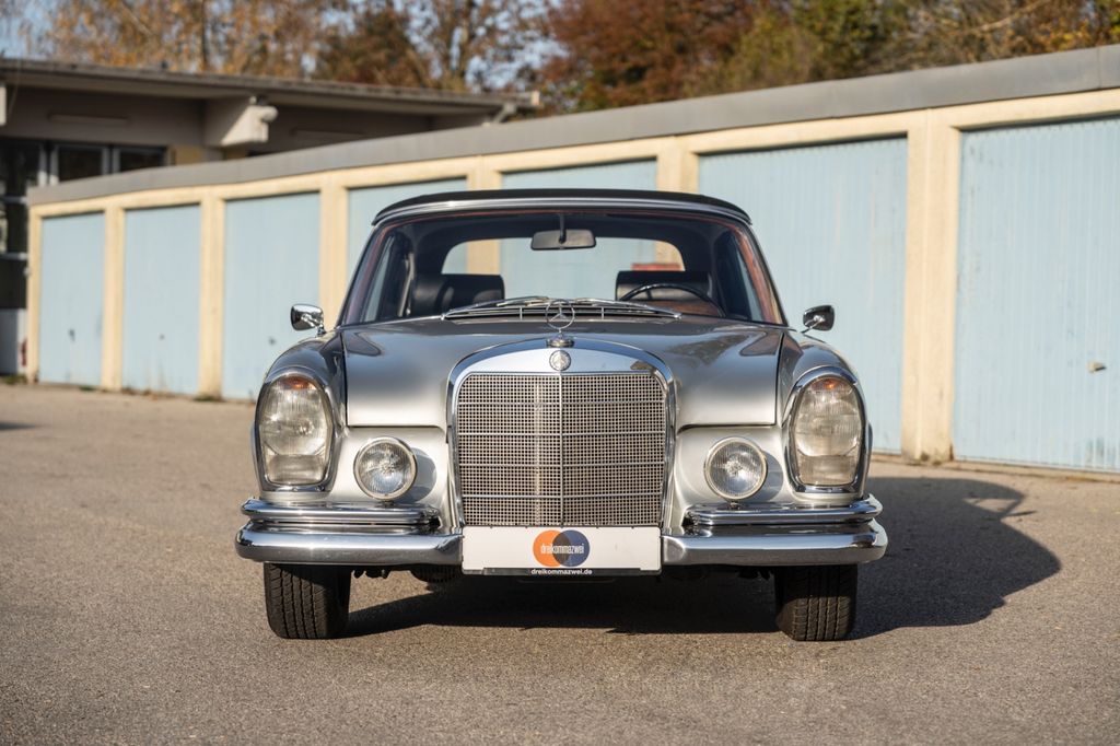 Mercedes-Benz 250