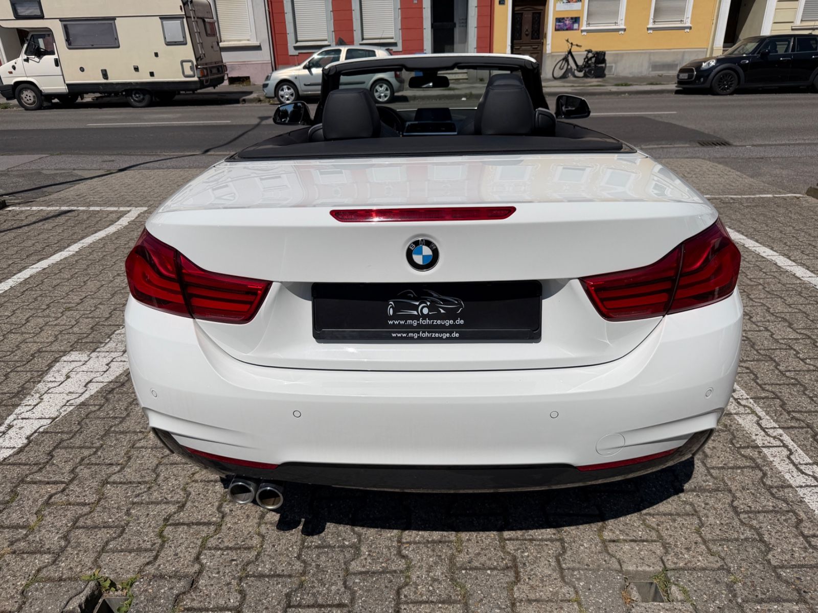 Fahrzeugabbildung BMW 420 i Cabrio M SPORT 1-HAND NAVI AUTOMATIK LED